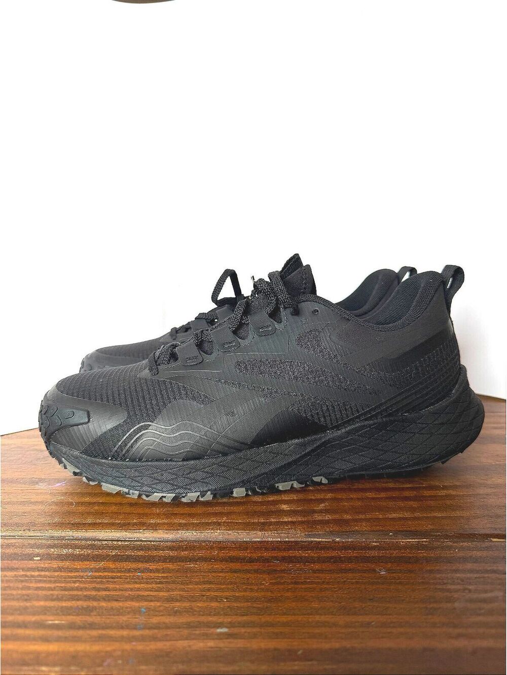 NWOT Reebok Work FE4 Adventure Work Black Athletic Running Shoes Size 6.5 Men's